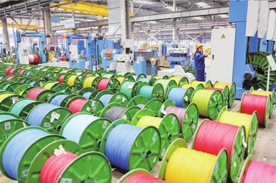 省“未来工厂”赶制特种线缆订单，电缆产业加速智能化转型